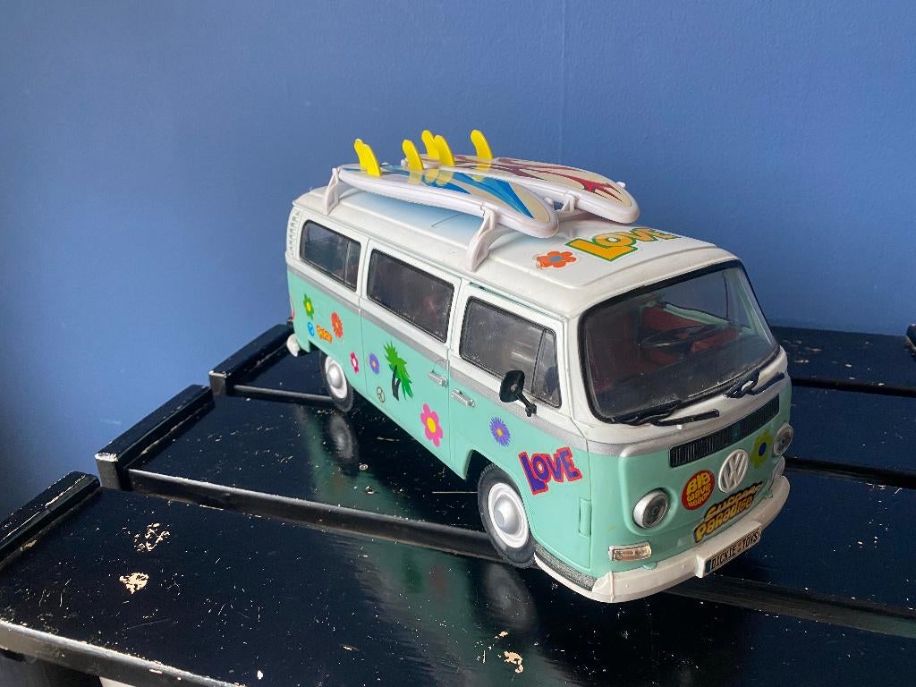 Volkswagen Hippie Bus & Surfboards Dickie Toys VW T1 (30 cm), Ophalen of Verzenden, Zo goed als nieuw