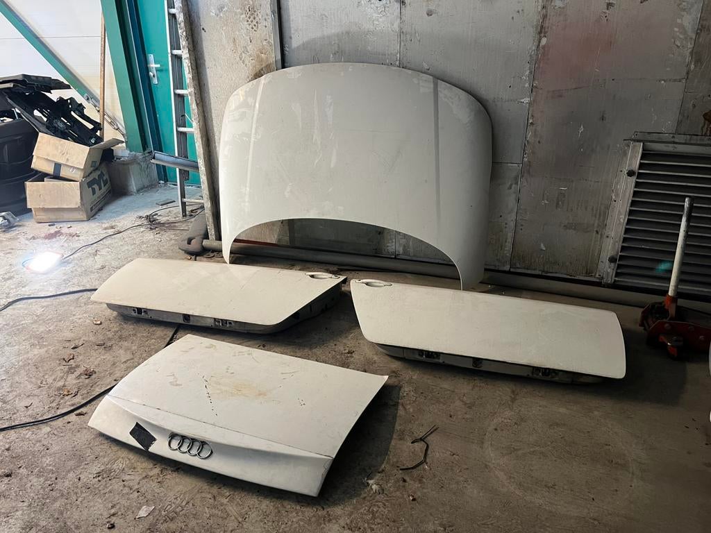 Audi TT motorkap, deuren, achterklep en achterbumper., Ophalen of Verzenden, Voor, Audi, Motorkap