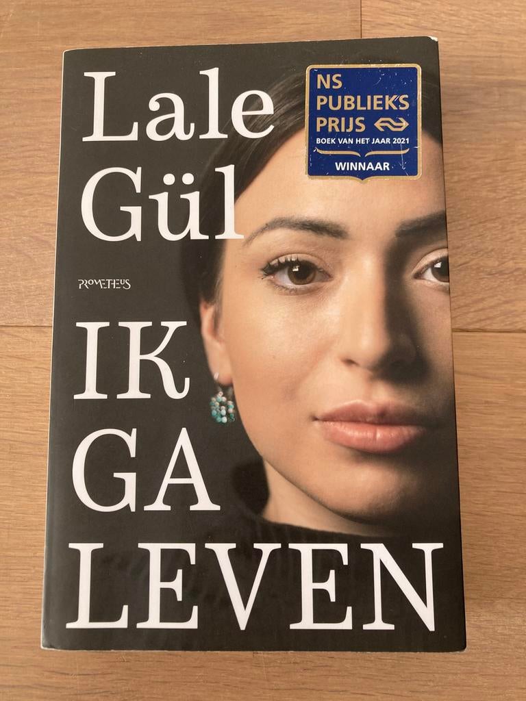 Lale Gül - Ik ga leven, Boeken, Literatuur, Zo goed als nieuw, Ophalen of Verzenden