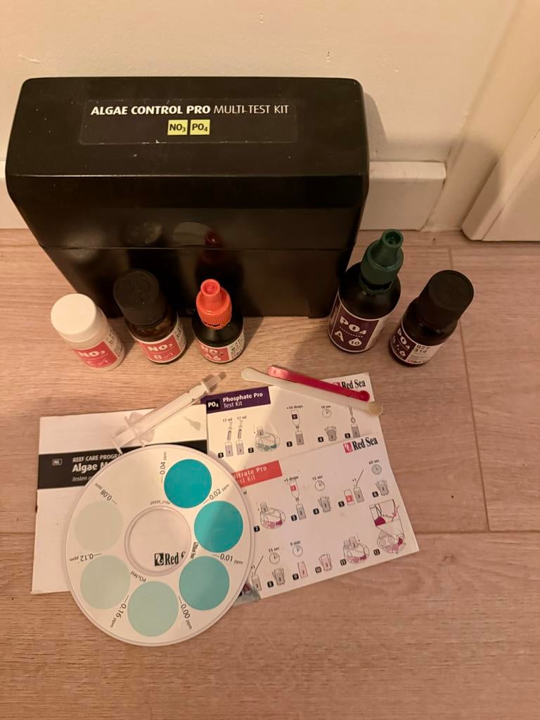 Red sea testset no3, po4 incompleet. Reserve /navulling?, Dieren en Toebehoren, Ophalen of Verzenden, Gevuld zeewateraquarium