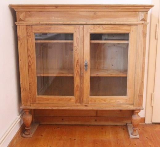 Oud grenen kast, Ophalen