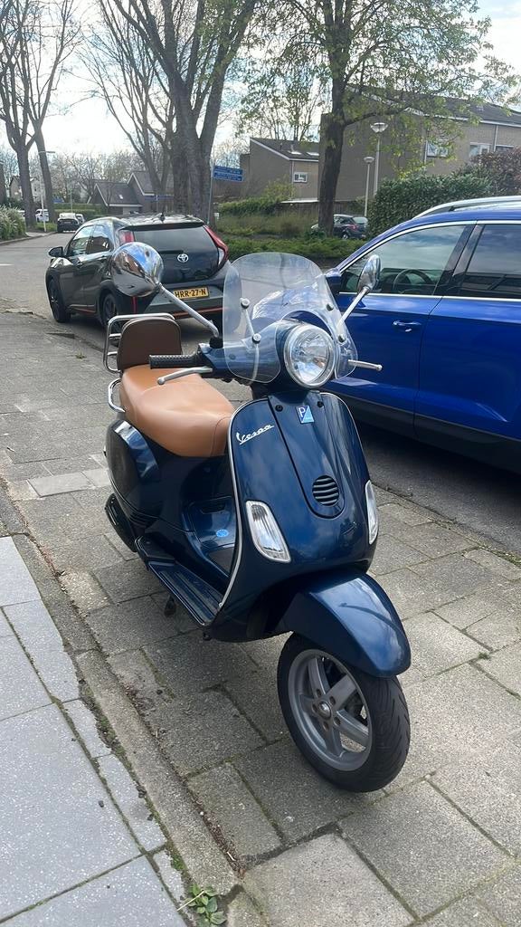 Vespa lx uit 2007, Fietsen en Brommers, Scooters | Vespa, Ophalen, Zo goed als nieuw, Tweetakt, Vespa LX