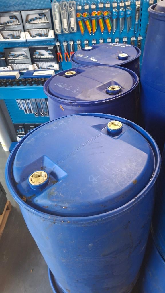 Partij Kunststof vaten tonnen regenton vloeistof regen ton, Ophalen, Kunststof, 150 liter of meer, .