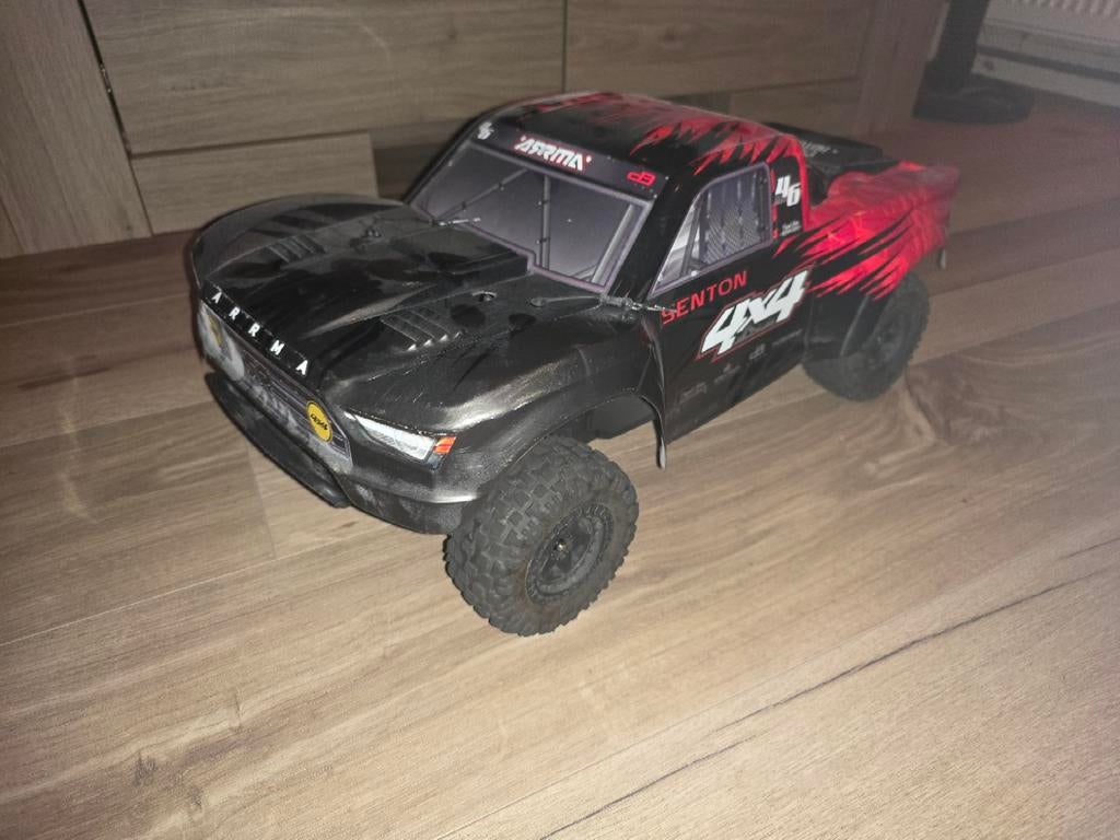 Arrma senton 4x4 rtr, Elektro, Auto offroad, Ophalen of Verzenden, Zo goed als nieuw