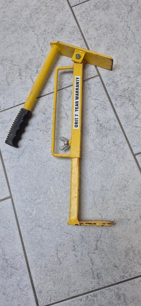 Steenklem 8 metselstenen .€10, Ophalen