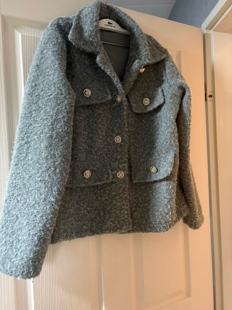Grijs boucle jasje  1 maat, Kleding | Dames, Ophalen of Verzenden, Zo goed als nieuw, Maat 38/40 (M), Grijs