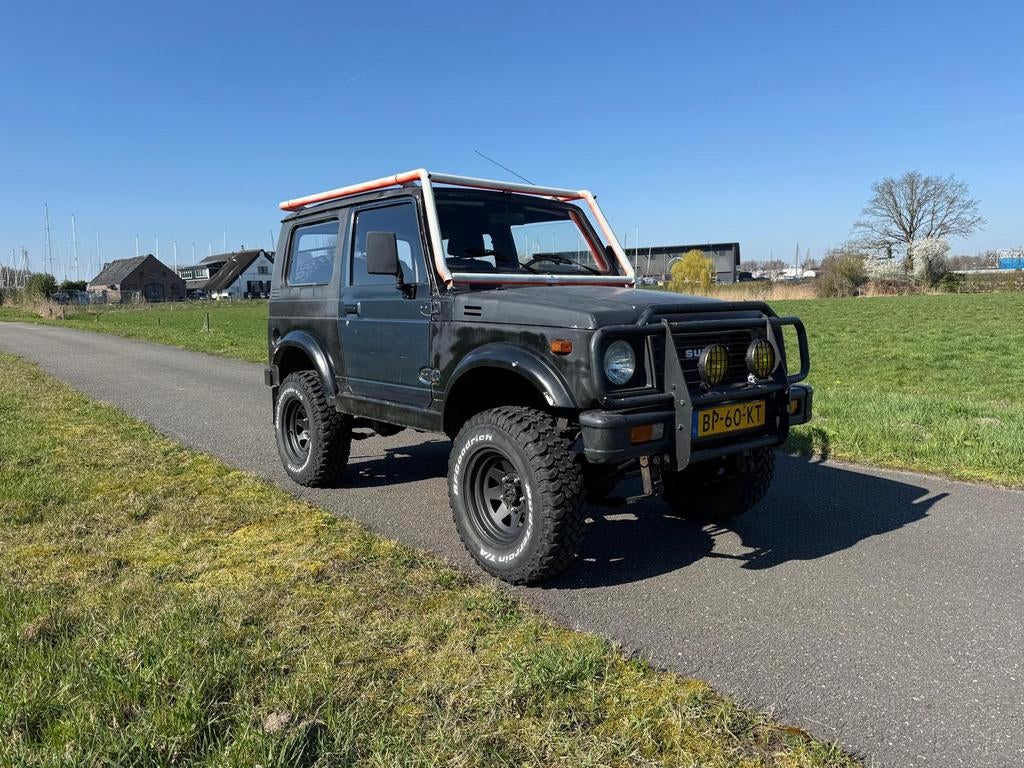 Suzuki Sj413 HJX 4WD 1986, Stof, 64 pk, Zwart, 4 cilinders