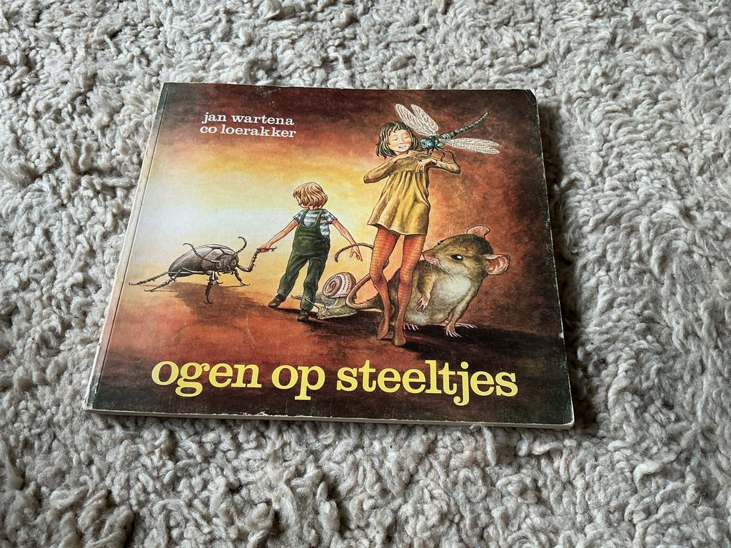 Ogen op steeltjes - Jan Wartena & Co Loerakker opbr giro 555, Ophalen of Verzenden, Gelezen, Fictie algemeen