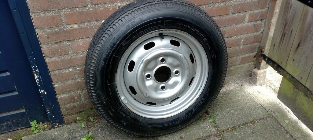 Reserve wiel Metzeler vw kever oldtimer, Ophalen