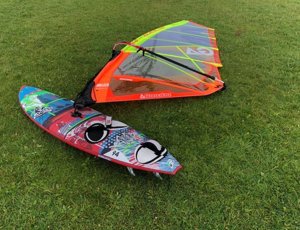 Tabou 3S windsurfplank (neus schade), Ophalen, Minder dan 250 cm, Met vin(nen), Complete set