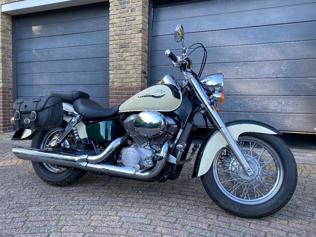 Honda vt 750 van 1999 met 9000 kilometer gelopen! Nieuwstaat, 750 cc, 2 cilinders, Chopper, Particulier