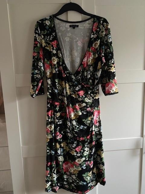 King Louie, maat L, zwart met bloemen, crossdress, Zwart, Maat 42/44 (L), Ophalen of Verzenden, Zo goed als nieuw