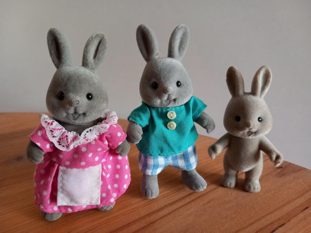 Sylvanian families drie grijze vintage konijnen, Ophalen of Verzenden, Gebruikt