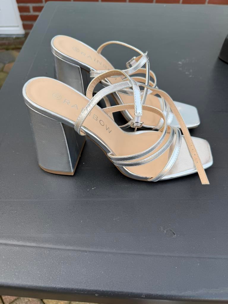 Hakken, Ophalen of Verzenden, Zo goed als nieuw, Zwart