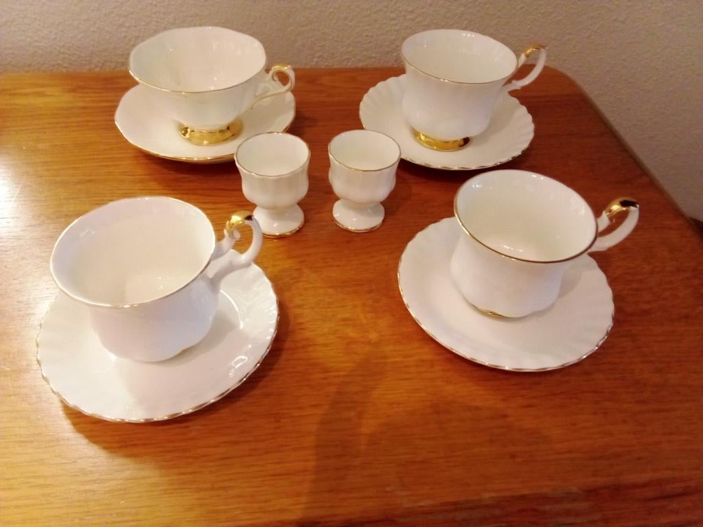 Royal Albert Val D'Or kop en schotel set, Ophalen of Verzenden