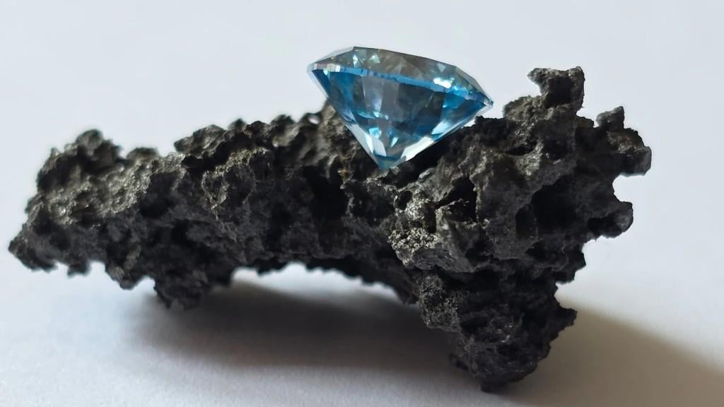 3.03 ct. - Diamond - Fancy Vivid Blue (rare), Nieuw, Ophalen of Verzenden, 17 tot 18, Dame of Heer