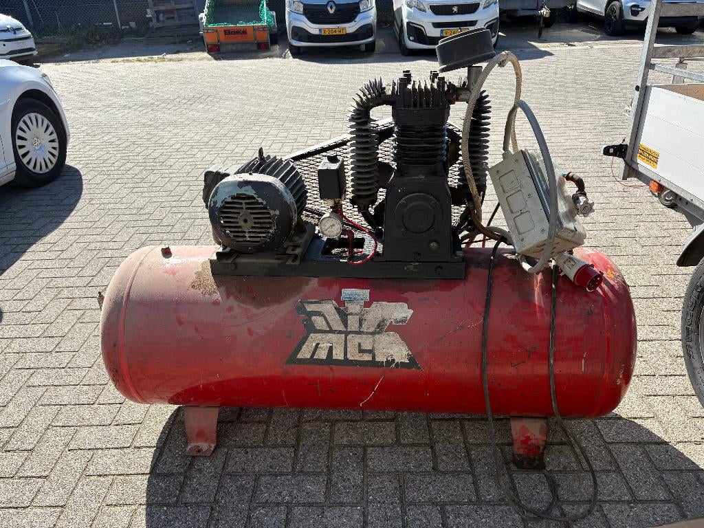 compressor, Ophalen, Gebruikt, 200 tot 400 liter/min, 10 bar of meer