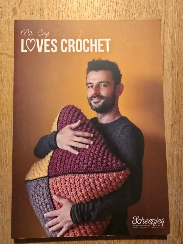 Mr. Cey Loves Crochet - Haakpatronen Boek Scheepjes, Ophalen of Verzenden, Zo goed als nieuw, Haken, Patroon of Boek