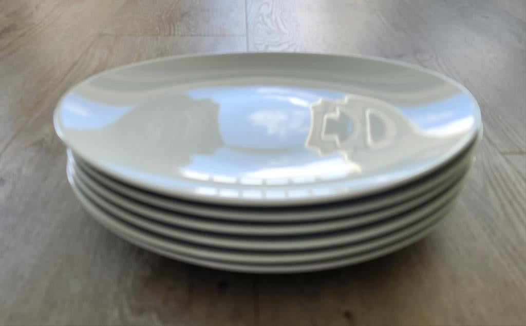 6 service borden van het merk Intermezzo, Huis en Inrichting, Keuken | Servies, Ophalen of Verzenden, Zo goed als nieuw, Bord(en)