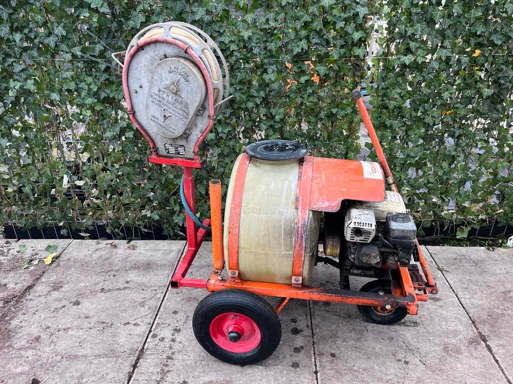 Douven motervatspuit - veerhaspel 50mtr, Ophalen, Gebruikt, Overige typen