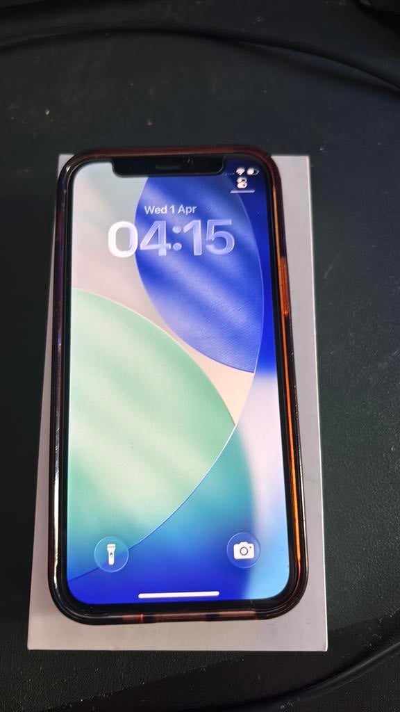 Apple iPhone 12 mini 256, 82 battery. Good condtion, IPhone 12 Mini, Zwart, Zo goed als nieuw, Ophalen