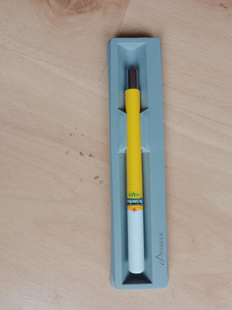 Heineken balpen, Nieuw, Ophalen of Verzenden, Met reclame, Parker