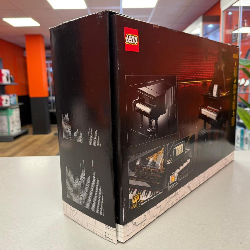 LEGO Ideas Vleugelpiano Nieuw, Lego, Nieuw, Support@lego.com, LEGO System A/S
Aastvej 1
7190 Billund
Denmark