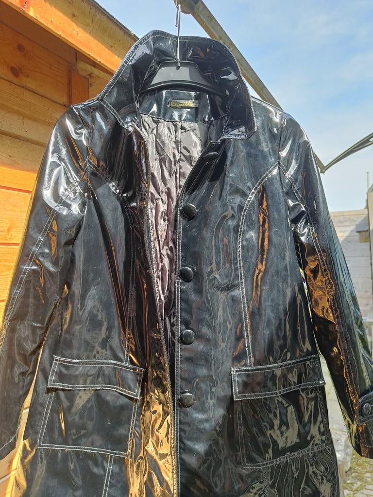 Zwart lakjasje maat 38, Verzenden