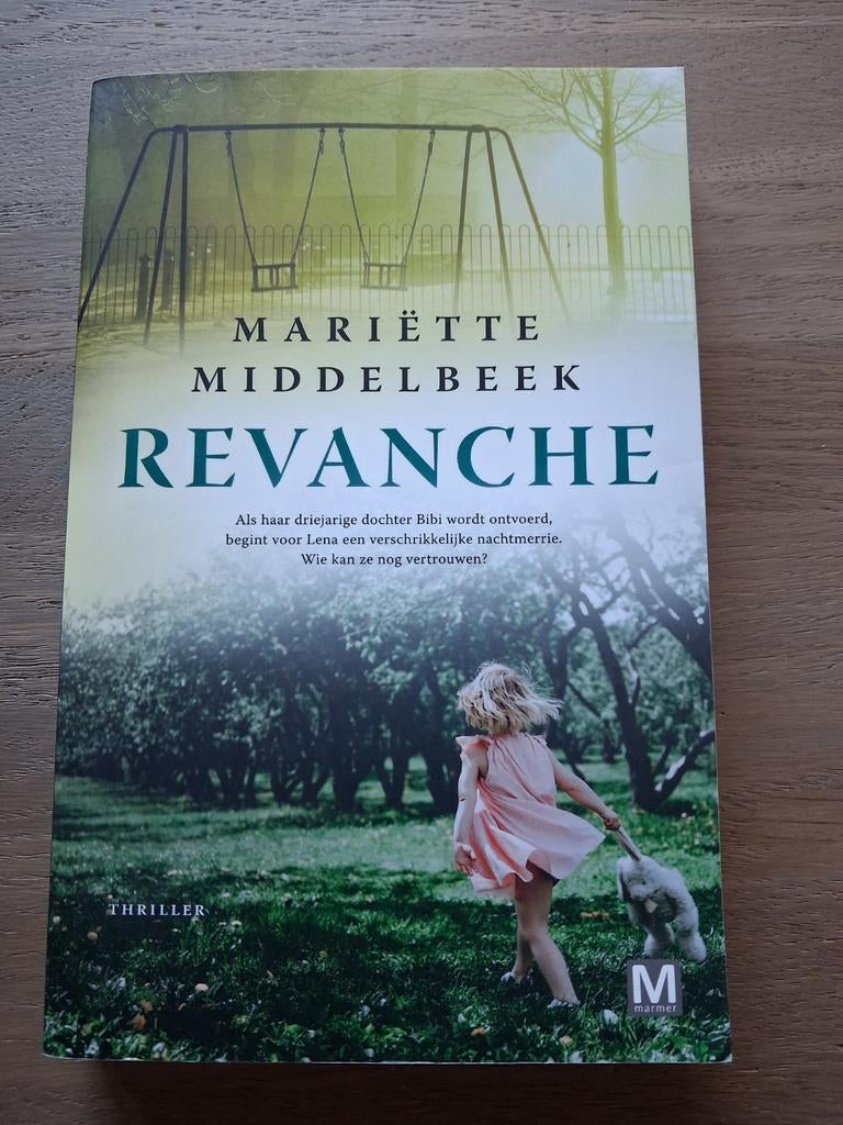 Mariette Middelbeek - Revanche, Ophalen of Verzenden, Zo goed als nieuw, Mariette Middelbeek