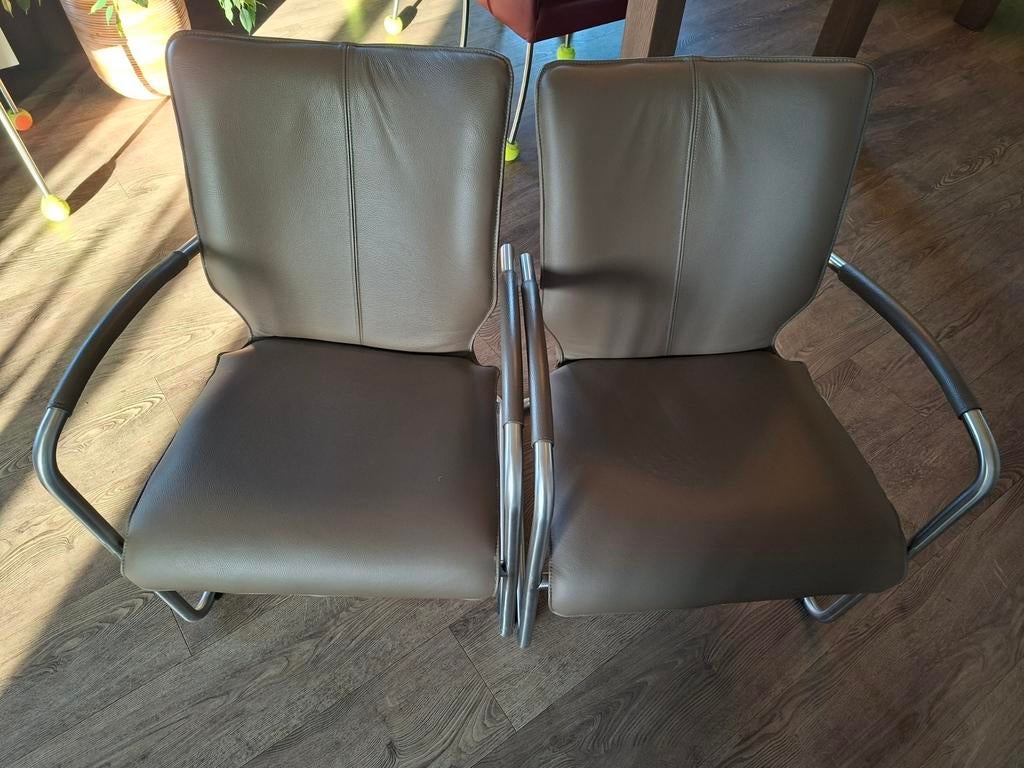 2 nette armleunstoelen - ideaal voor nieuw interieur, Ophalen, Gebruikt, Twee, Bruin