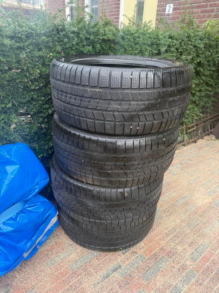 Pirellli Scorpion 275/45 r12 108v Ice&Snow winterbanden 5mm, Ophalen of Verzenden