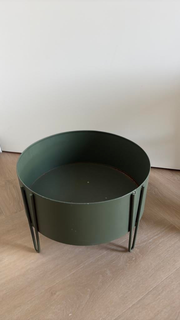 Groene metalen plantenbak op poten, Ophalen of Verzenden, Rond, Metaal