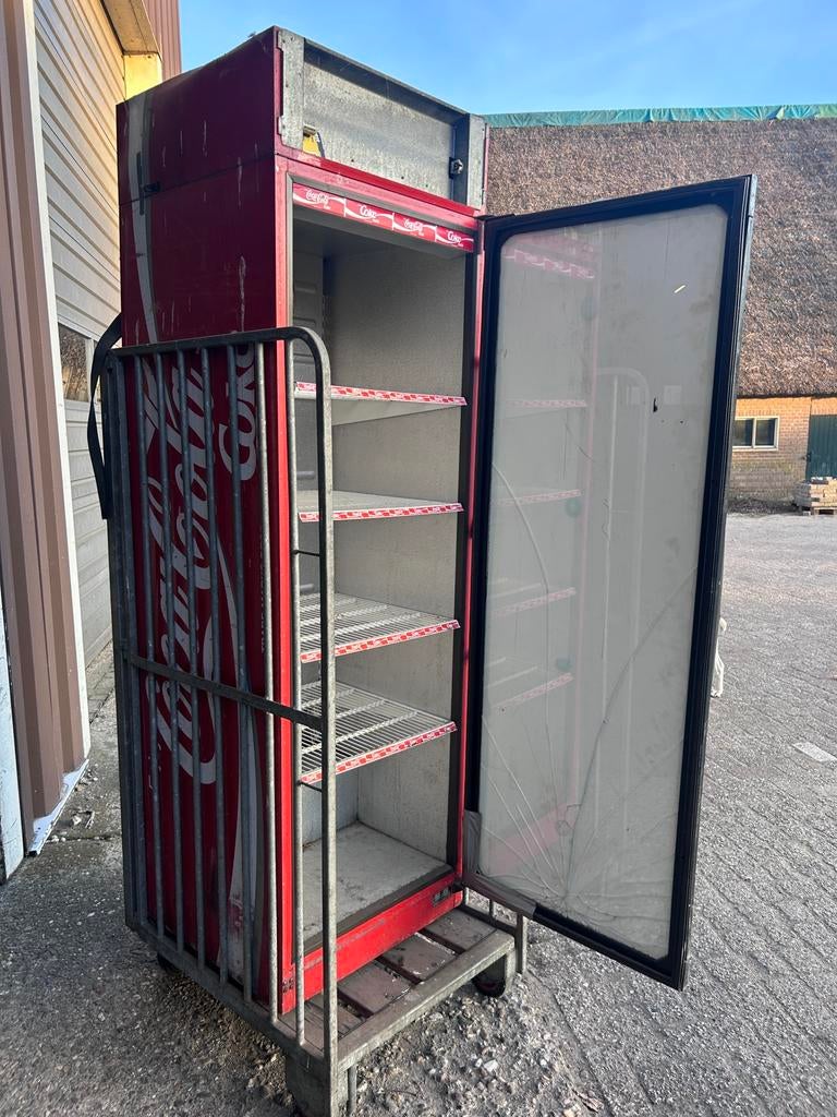 Coca Cola koelkast., Ophalen