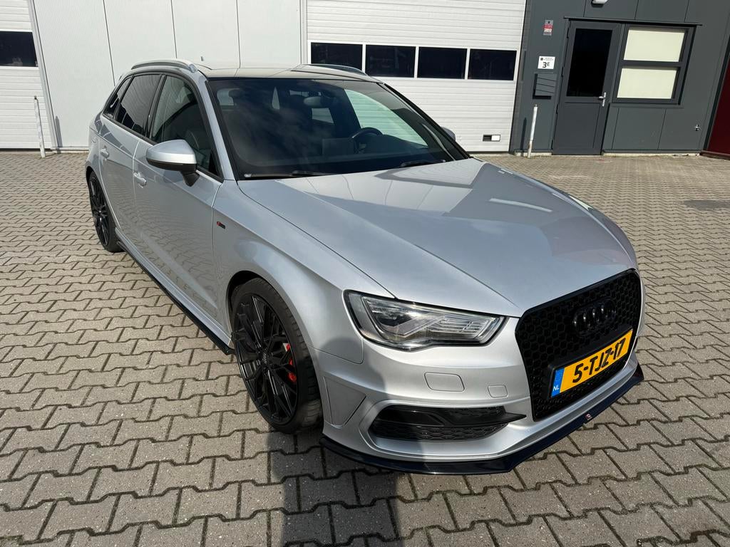 Audi A3 1.8TFSI 132KW/180PK Sportback S-line Panodak, Auto's, Audi, Voorwielaandrijving, Euro 6, 4 cilinders, 700 kg