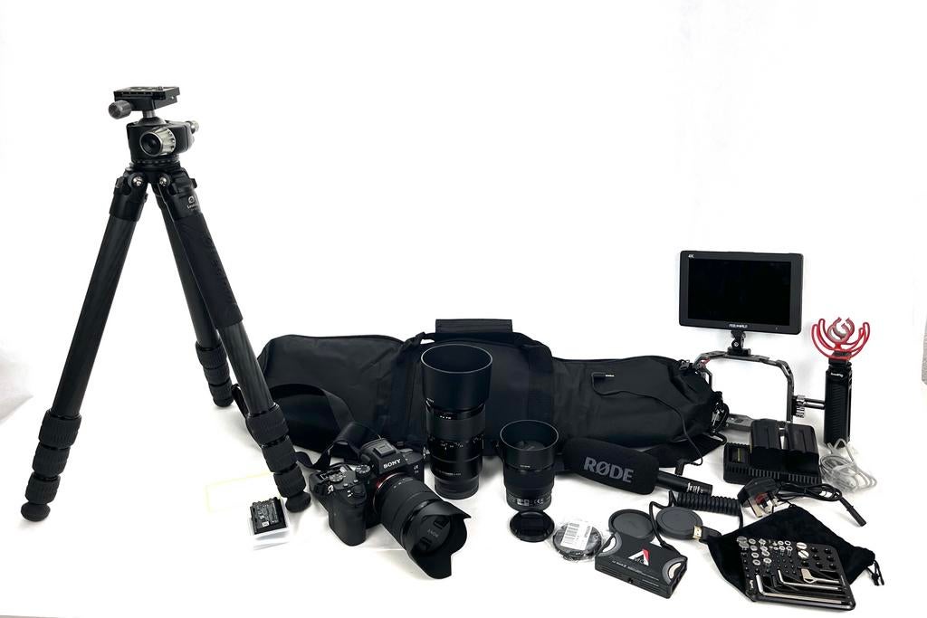 Sony camera Sony A7III, 3 lenzen,standaard, e.d. microfoon,, Ophalen, Zo goed als nieuw, Sony, Geen optische zoom