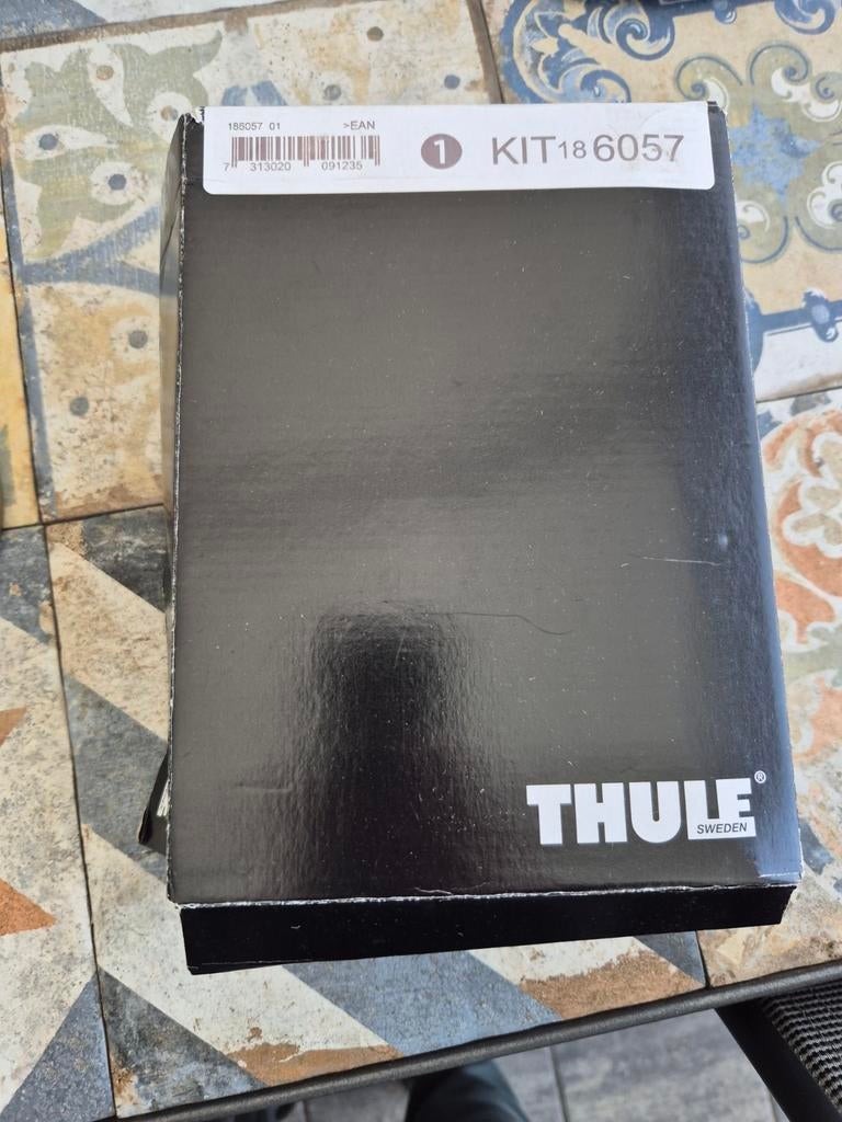 Thule kit 186057 voor Thule dakdragers Renault Megane Estate, Ophalen, Zo goed als nieuw