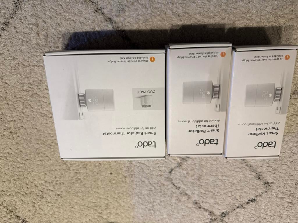 4x Tado Slimme Radiatorknop V3+ (NIEUW) -1x Duo + 2x Single, Ophalen of Verzenden, Slimme thermostaat, Nieuw