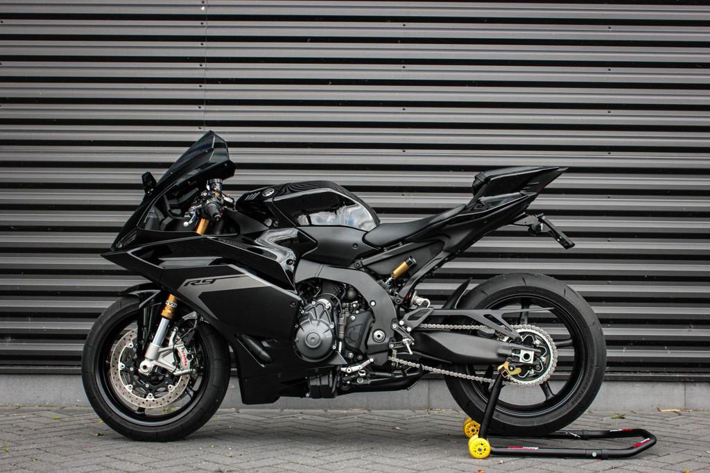 Yamaha Sport R9 ABS 119PK 2025 / 1DKM / DEMO / COMPLETE DOCU - foto 3