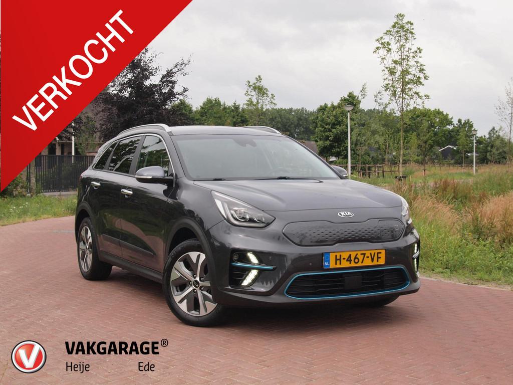 Kia e-Niro ExecutiveLine 64 kWh | Camera | Apple Carplay | C, Gebruikt, 1712 kg, Adaptive Cruise Control, 64 kWh