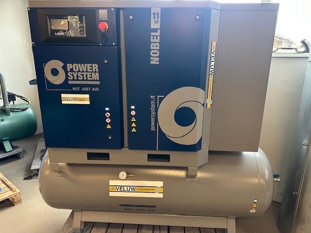 Schroefcompressor Uit Voorraad 5.5kw 7.5kw 11kw 15kw 22kw, Ophalen