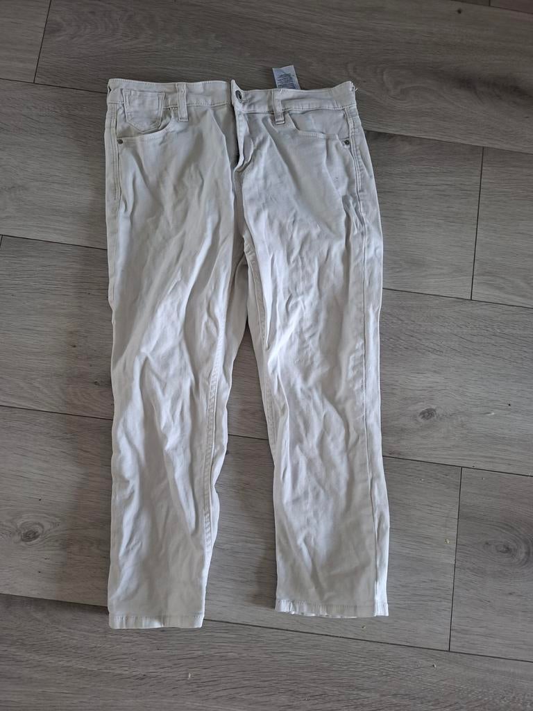 Witte capri jeans van edc by esprit, maat 29, Verzenden, Wit, Zo goed als nieuw, W28 - W29 (confectie 36)