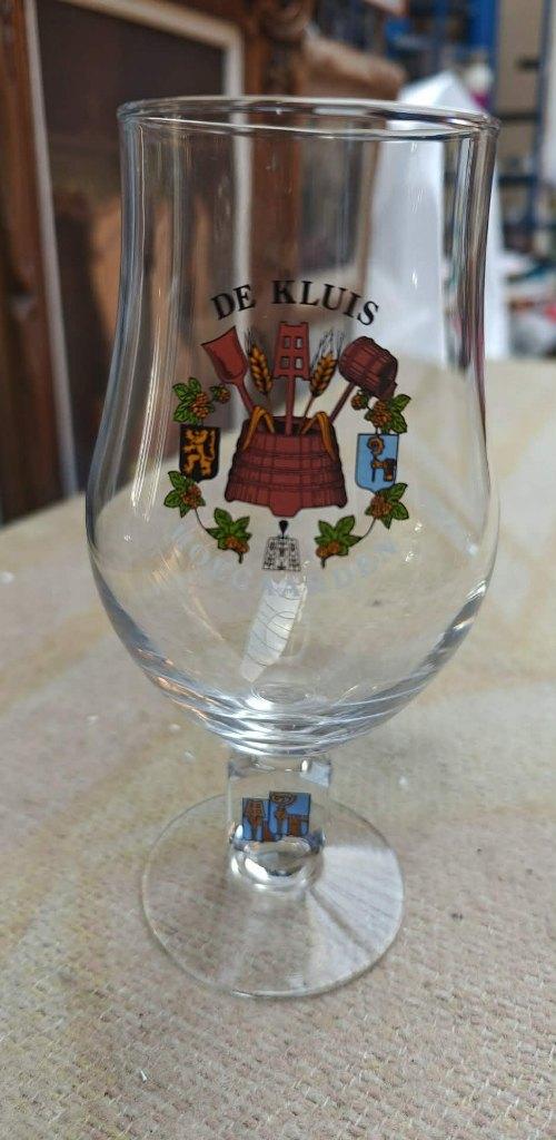 Glas Hoegaarden De Kluis 2 x schild, Ophalen of Verzenden, Zo goed als nieuw, Glas of Glazen, Overige merken