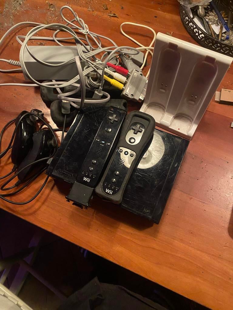 Nintendo Wii met toebehoren, Ophalen of Verzenden, Gebruikt, Met 2 controllers