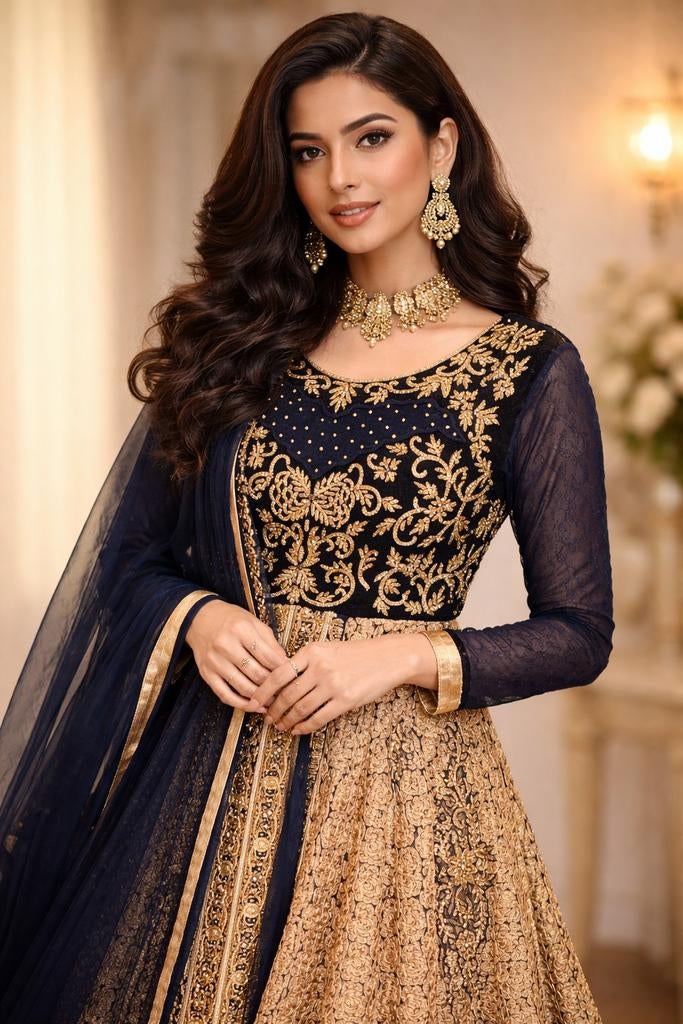 Donkerblauwe en gouden jurk met borduursels, Kleding | Dames, Galajurk, Blauw, Maat 42/44 (L), Ophalen of Verzenden