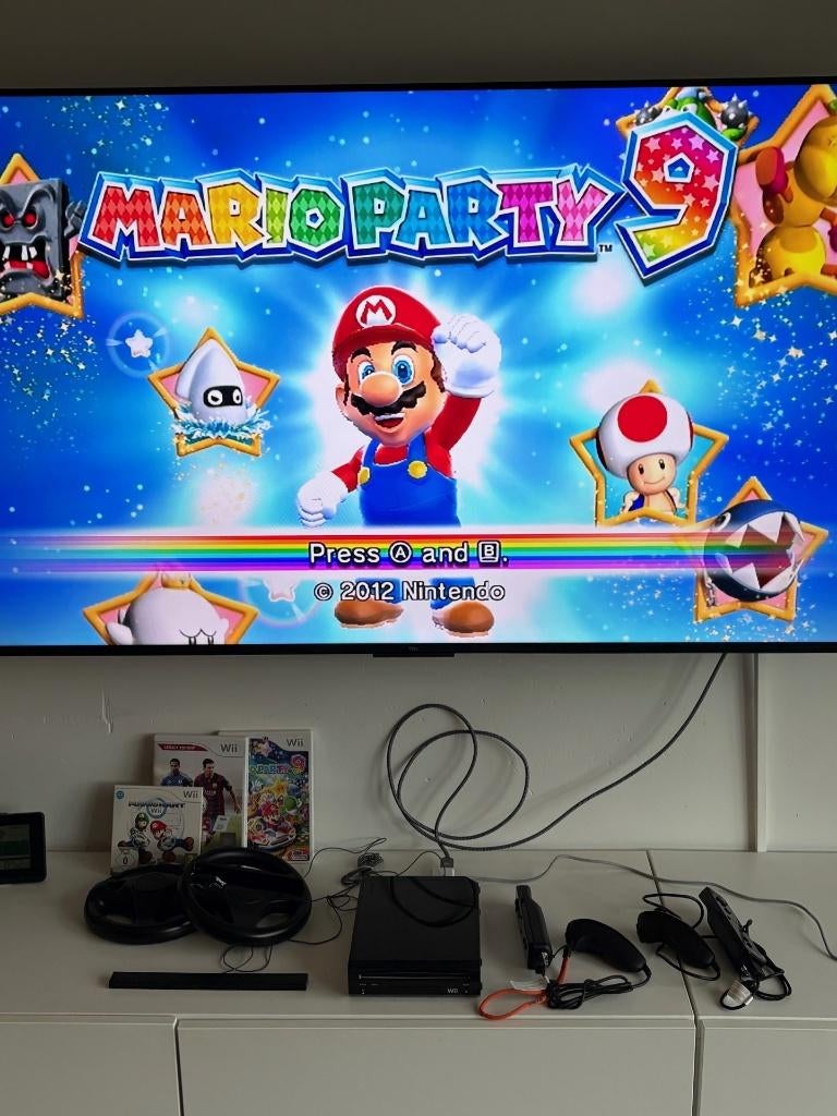 Nintendo wii Zwart (Game Cube) met HDMI adapter, Spelcomputers en Games, Ophalen of Verzenden, Gebruikt, Met 2 controllers, Met stuurtje