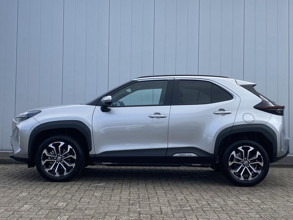 Toyota Yaris Cross 1.5 Hybrid 115 First Edition Limited Park, 12 maanden, Stof, Gebruikt, 116 pk