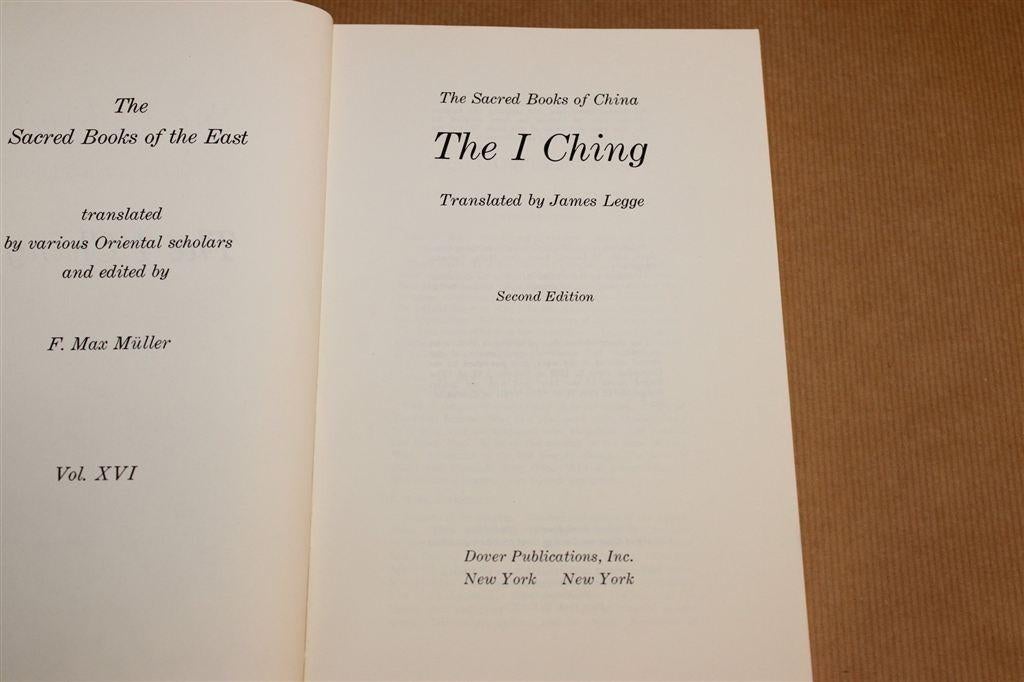 I Ching, Book of Changes — James Legge, Vintage 1963, Ophalen of Verzenden, Gelezen, Overige onderwerpen, Achtergrond en Informatie