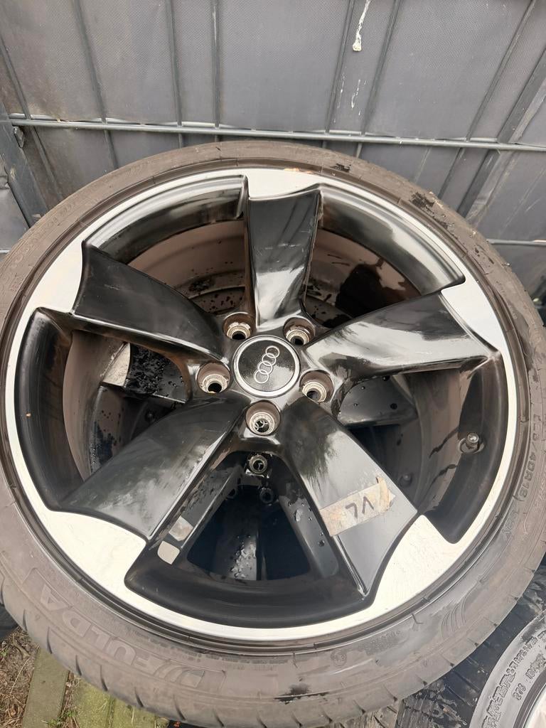 Originele 18-inch Audi Rotor-velgen met Fulda banden, Auto diversen, Tuning en Styling, Ophalen of Verzenden