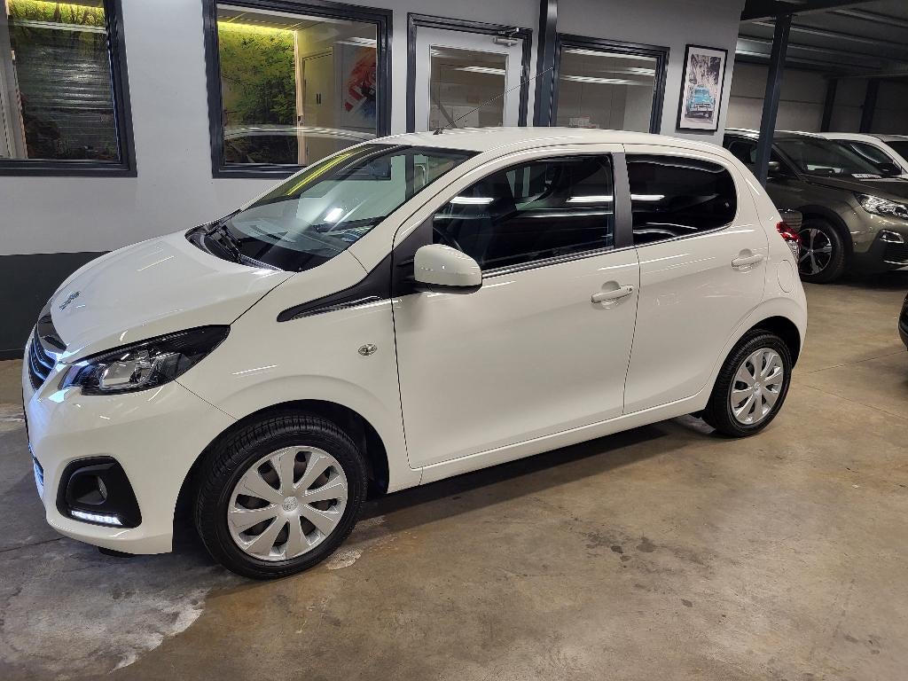 Peugeot 108 1.0 E-VTi  5-Drs. Active bj.2020 Wit / AIRCO, Auto's, Stof, 4 stoelen, Wit, Origineel Nederlands