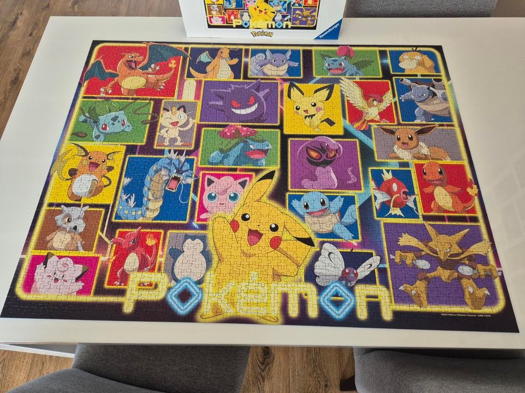 Pokémon Puzzel 2000 Stukjes - Ravensburger, Ophalen of Verzenden, Meer dan 50 stukjes, Zo goed als nieuw, 6 jaar of ouder